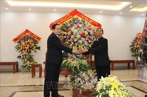 Đồng chí Trần Thanh Mẫn chúc mừng Giáng sinh tại Tòa Giám mục Phát Diệm