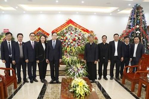 Sống 'tốt đời, đẹp đạo', đồng lòng xây dựng quê hương