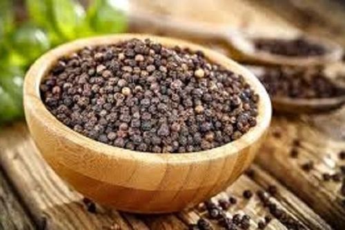 Giá hồ tiêu hôm nay 24/12: Giảm nhẹ tại một số địa phương