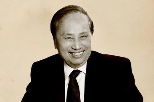 Chuyện tình vô vọng khiến trái tim Lam Phương 'rỉ máu', viết lên những nhạc phẩm bất hủ