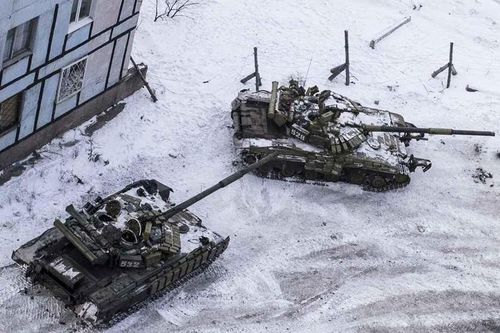 Gần 100 xe tăng Ukraine mất tích ở chiến tuyến Donbass