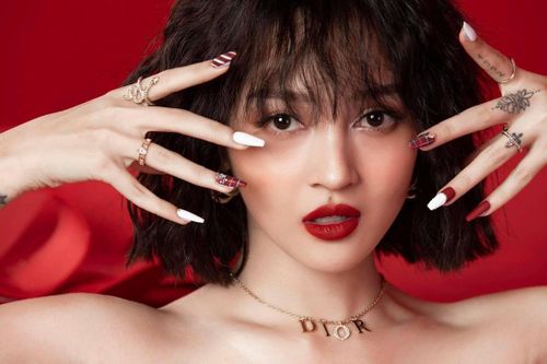 Bảo Anh tung loạt ảnh đón Noel cực 'Nhắng'