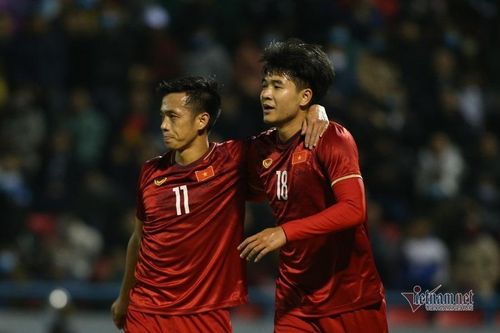 Tuyển Việt Nam 3-2 U22 Việt Nam: Thất vọng và hy vọng