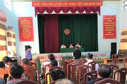 Viện kiểm sát phối hợp với Tòa án xét xử lưu động 2 vụ án 'Mua bán trái phép chất ma túy'