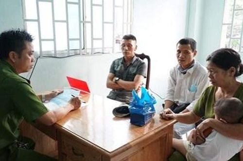 Tài xế Grab và hành khách trả lại gần 360 triệu đồng cho người đánh rơi