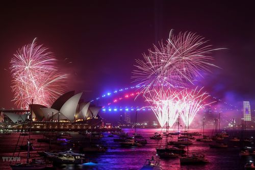 Dịch COVID-19: Thành phố Sydney vẫn trình diễn pháo hoa đón năm mới