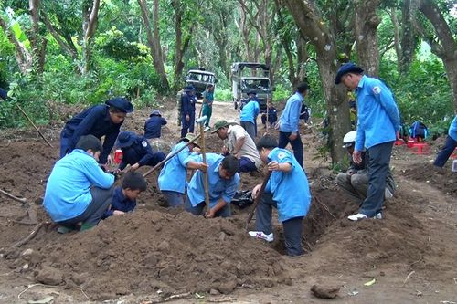 An Giang: Tìm được 7 bộ hài cốt liệt sĩ ở Phụng Hoàng sơn