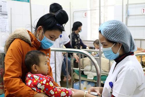 Rét đậm, nhiều trẻ em và người cao tuổi nhập viện