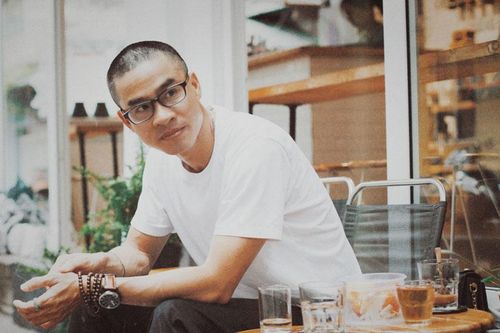 Có vui không, chàng thơ ''mùa Giáng sinh''?