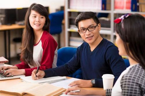 Code-switching in English Teaching for Students in Vietnam