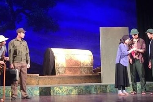 Nhà hát Công an Nhân dân ra mắt vở 'Con đò của mẹ'