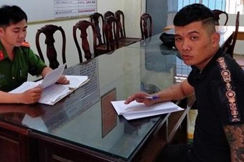 Tạm giữ hình sự 3 đối tượng mua bán pháo nổ