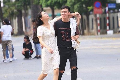 Từ ngày mai (25/12), Hà Nội thử nghiệm mở thêm phố đi bộ