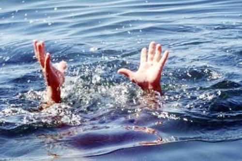 Ngư phủ tử vong khi cắt dây vướng chân vịt máy