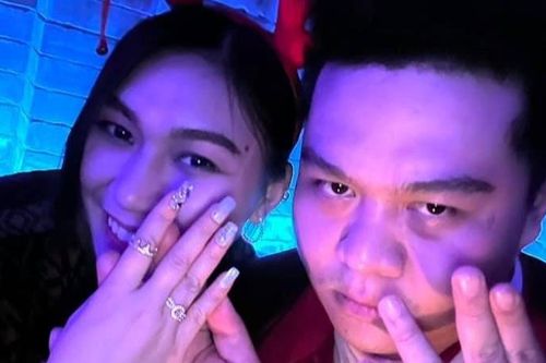 Yuno Bigboi cầu hôn bạn gái trong đêm Giáng sinh