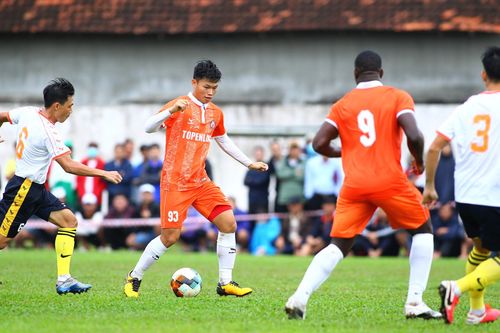 Rimario bất lực, CLB Bình Định vẫn thắng Khánh Hòa