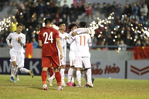 Bình luận viên Quang Tùng nói gì về trận giao hữu giữa tuyển Việt Nam và U22 Việt Nam?
