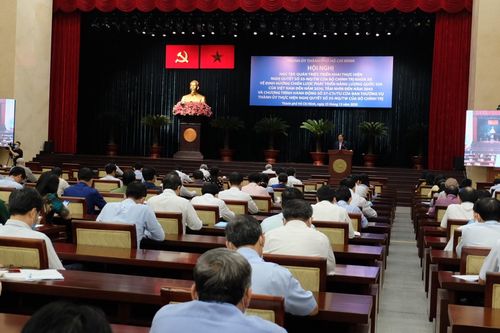 Ưu tiên khai thác, sử dụng hiệu quả năng lượng tái tạo