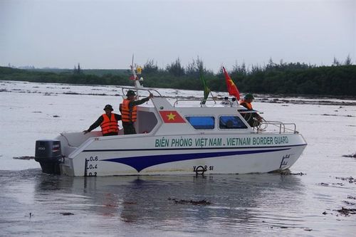 Tổ chức tìm kiếm thuyền viên mất tích trên biển