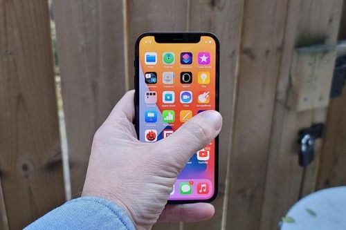 Nhiều người dùng phàn nàn về tình trạng ngốn pin nhanh của iPhone 12 Pro