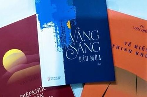 Hạt thơ như hạt phù sa...