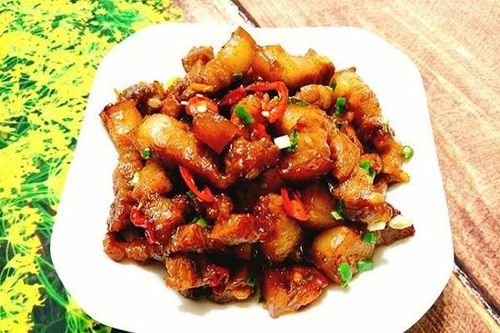Chỉ 3 bước đơn giản làm nên món thịt rang cháy cạnh ngon đậm đà đưa cơm
