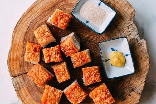 Cách làm thịt heo quay vàng giòn ngon bằng chảo