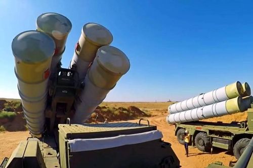 Israel tấn công các khu vực triển khai S-300 ở Tartus và Masyaf