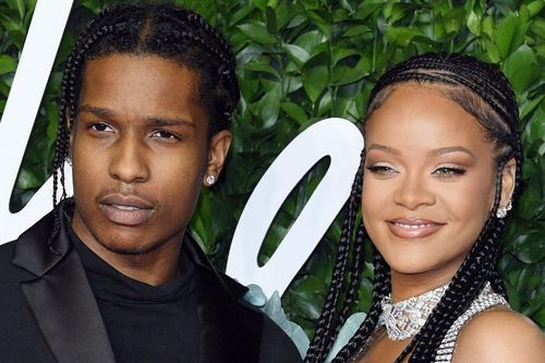 Rihanna và A$AP Rocky bị fan nghi ngờ rằng đang cùng nhau nghỉ dưỡng?