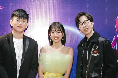 Debut bằng ca khúc kết hợp B Ray, Trang Yue bị ViruSs 'chỉnh' khả năng sáng tác ngay tại họp báo