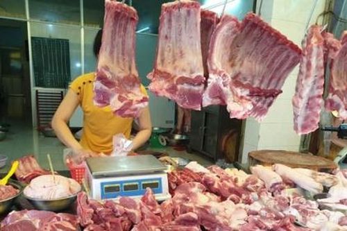 Không để giá thịt lợn tăng cao vào dịp Tết
