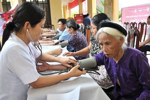 Triển khai dịch vụ chăm sóc sức khỏe dài hạn cho người cao tuổi