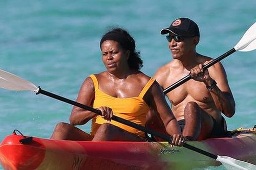 Cuộc sống giàu có thong dong hơn của cựu Tổng thống Obama và vợ con sau khi rời Nhà Trắng