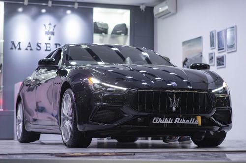 Chi tiết Maserati Ghibli phiên bản đặc biệt tại Việt Nam