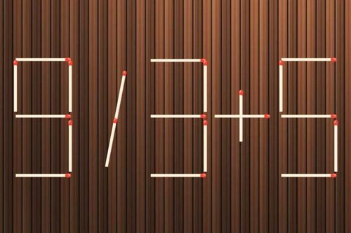 Di chuyển một que diêm biến phép tính 9 / 3 + 5 = 7 thành đúng