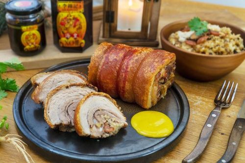 Học làm thịt heo nướng cuộn cơm
