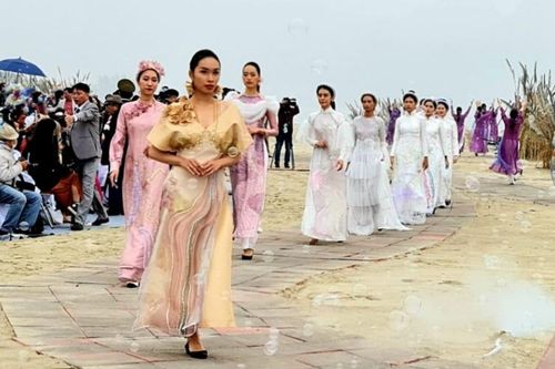 'Festival Áo dài Quảng Ninh 2020 - miền di sản'