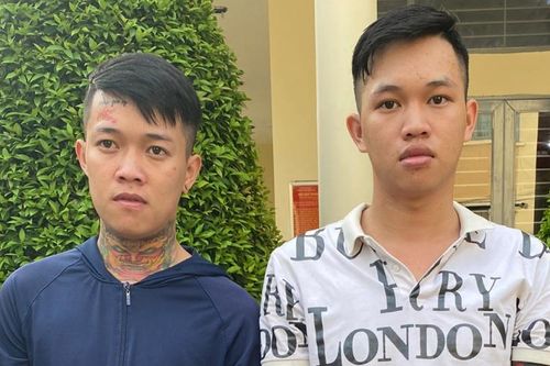 Bắt hai đối tượng làm giấy tờ giả quy mô lớn ở Đồng Nai