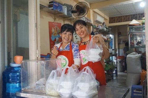 Quán cơm dành cho người nghèo đầy nghĩa tình ở Sài Gòn