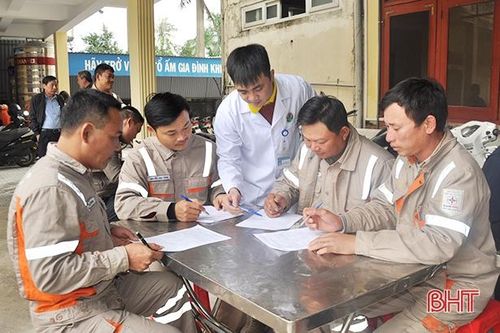 'Lan tỏa yêu thương', cán bộ, nhân viên Điện lực Hà Tĩnh hiến 84 đơn vị máu