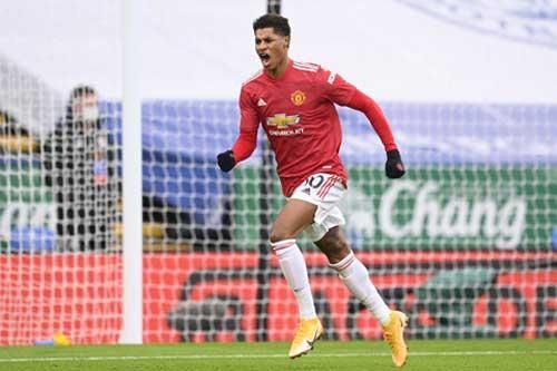 Rashford bỏ lỡ cơ hội ghi bàn khó tin trong ngày lễ tặng quà