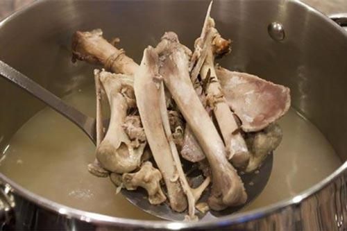 5 thói quen khi nấu cháo của mẹ khiến con còi cọc, chậm lớn