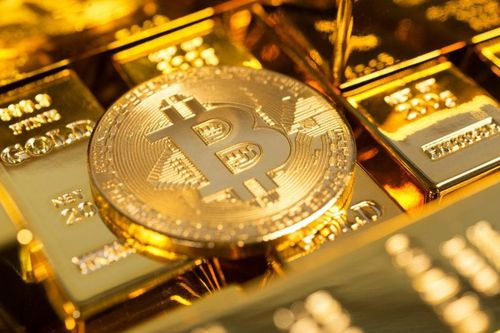 'So găng' vàng và Bitcoin, hai tài sản mang lại mức lãi 'khủng' năm 2020