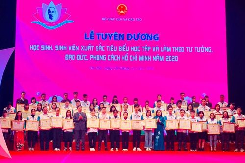 Lâm Đồng có 2 thí sinh đạt giải tại Cuộc thi học và làm theo Bác