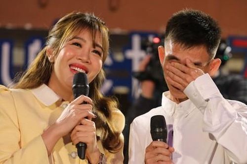 Chàng chăn bò So Y Tiết khóc nức nở trong Điều Ước Thứ 7 vì nhận được nhiều điều bất ngờ