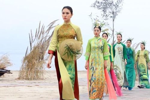 Ấn tượng Festival Áo dài Quảng Ninh 2020 – Miền di sản