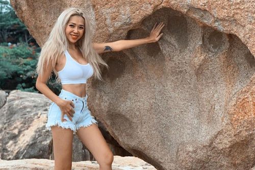Nơi nào ở Nha Trang có dấu tay khổng lồ in trên đá?