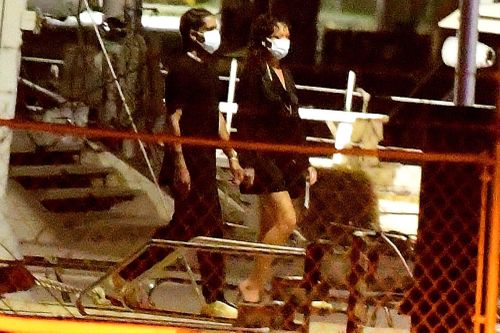 Rihanna dẫn bạn trai về ra mắt gia đình