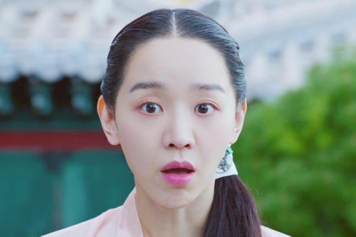 Rating 'Mr. Queen' tăng dù bị chỉ trích xuyên tạc lịch sử