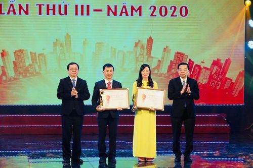 Trao giải Cuộc thi 'Sáng kiến vì cộng đồng'